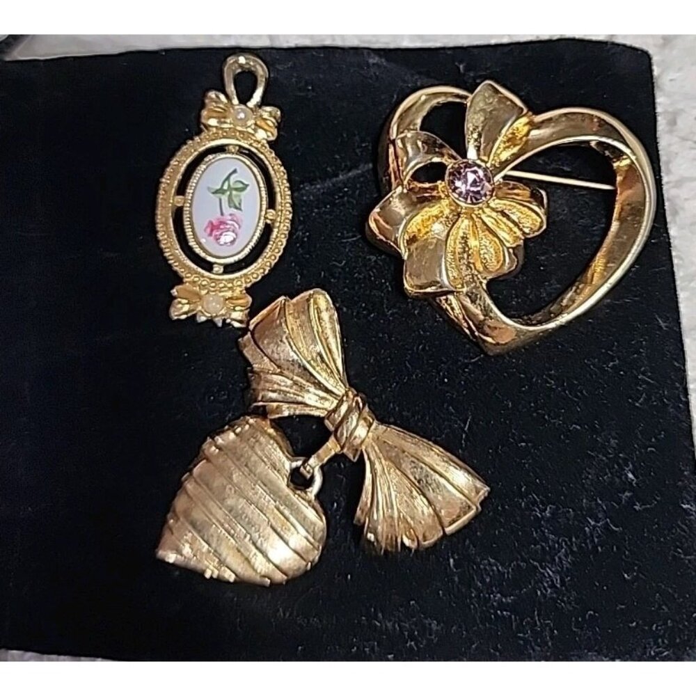 VTG Avon Costume Brooch Heart Bow Gold Tone SIGNED AVON TEXTURED Rose Cameo Read